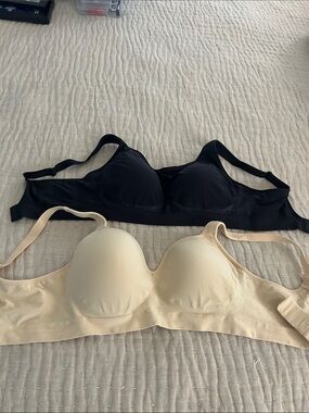 Shapermint Seamless Comfort T-Shirt Bras in Black and Cream - Women Intimates